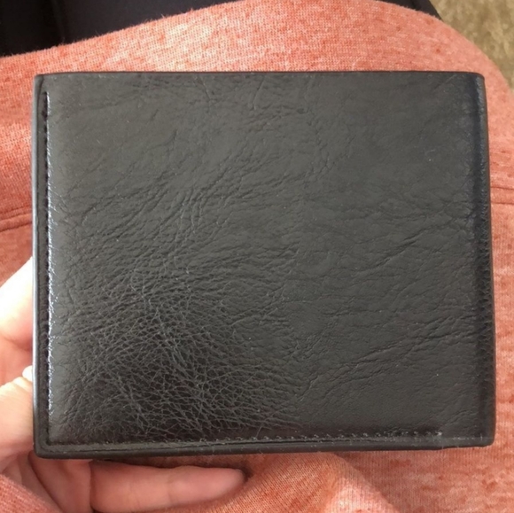 NEW Jeep Vegan Leather Bifold Black Logo Wallet ID Cards Bill - Picture 5 of 5